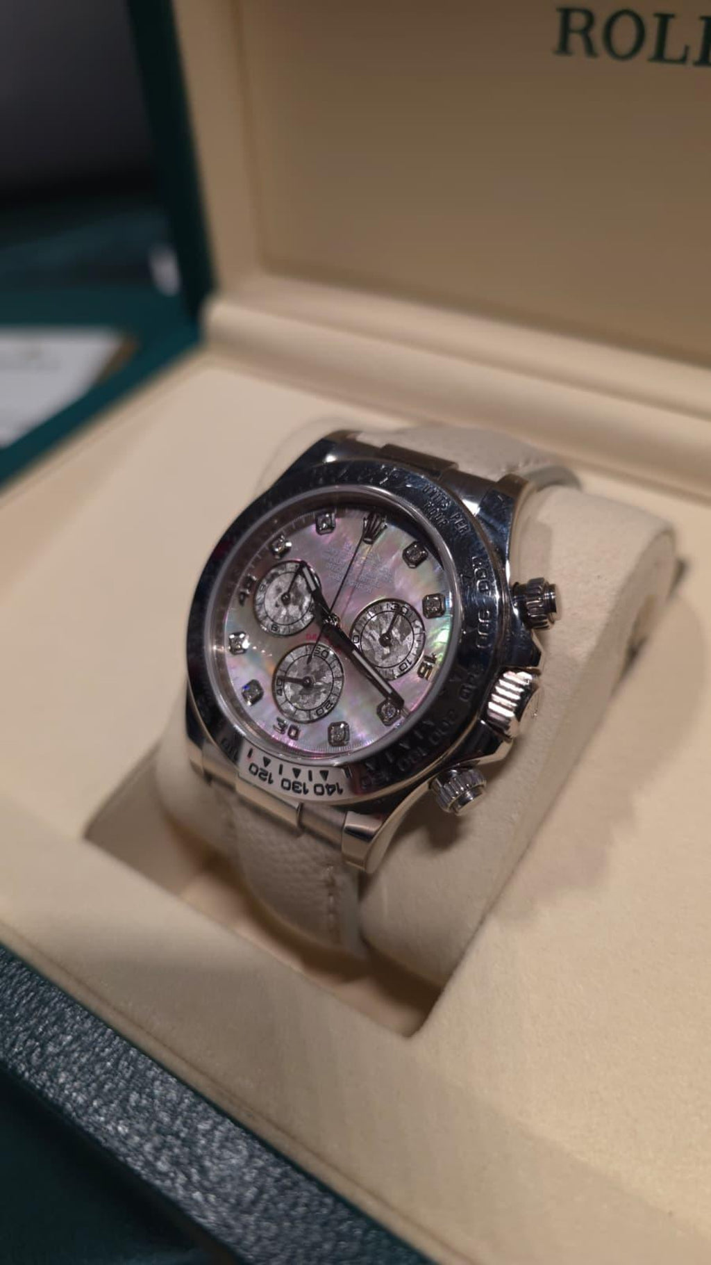 Rolex Cosmograph Daytona Pearl Diamond