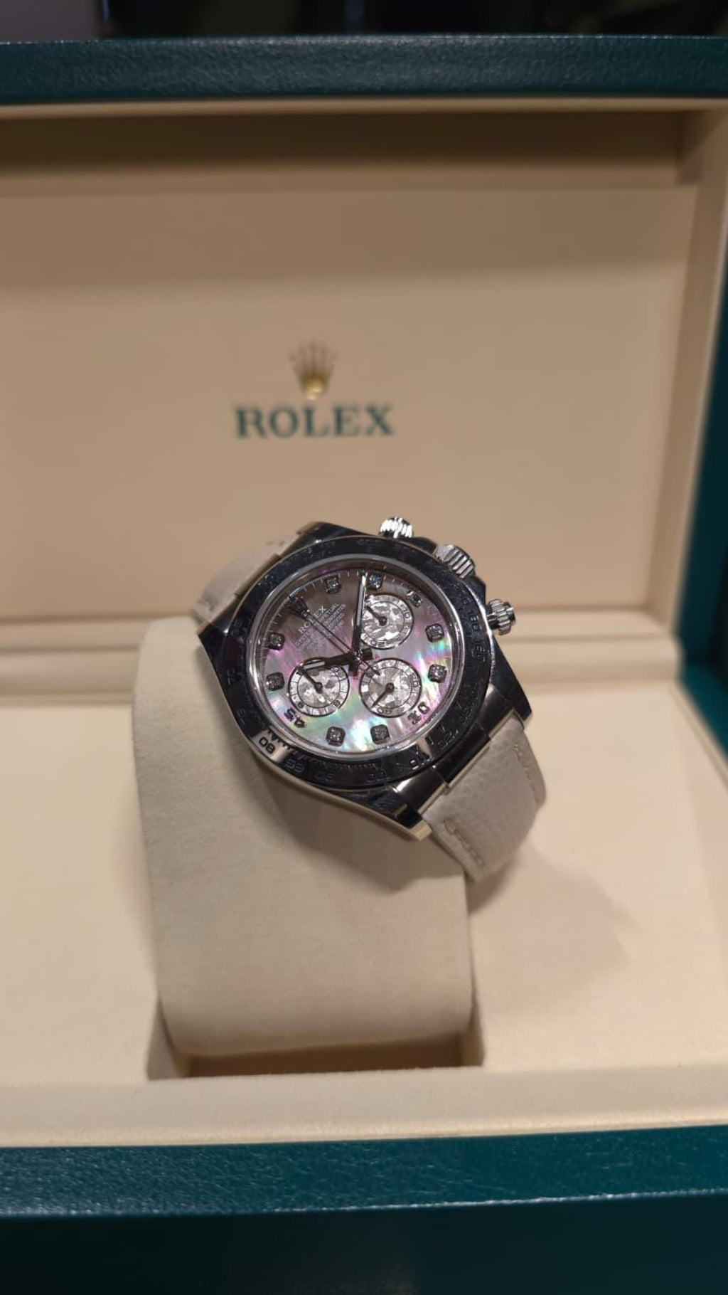 Rolex Cosmograph Daytona Pearl Diamond